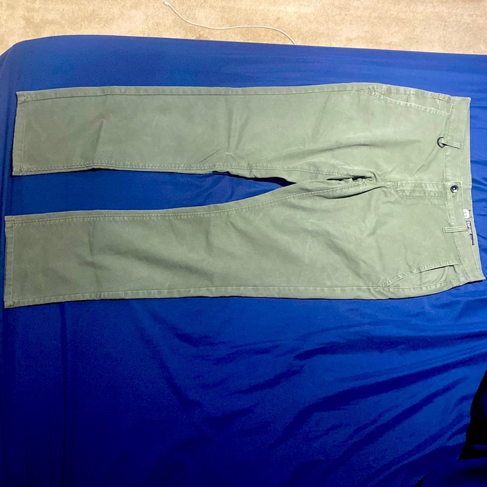 Empyre Skeletor/skinny pants